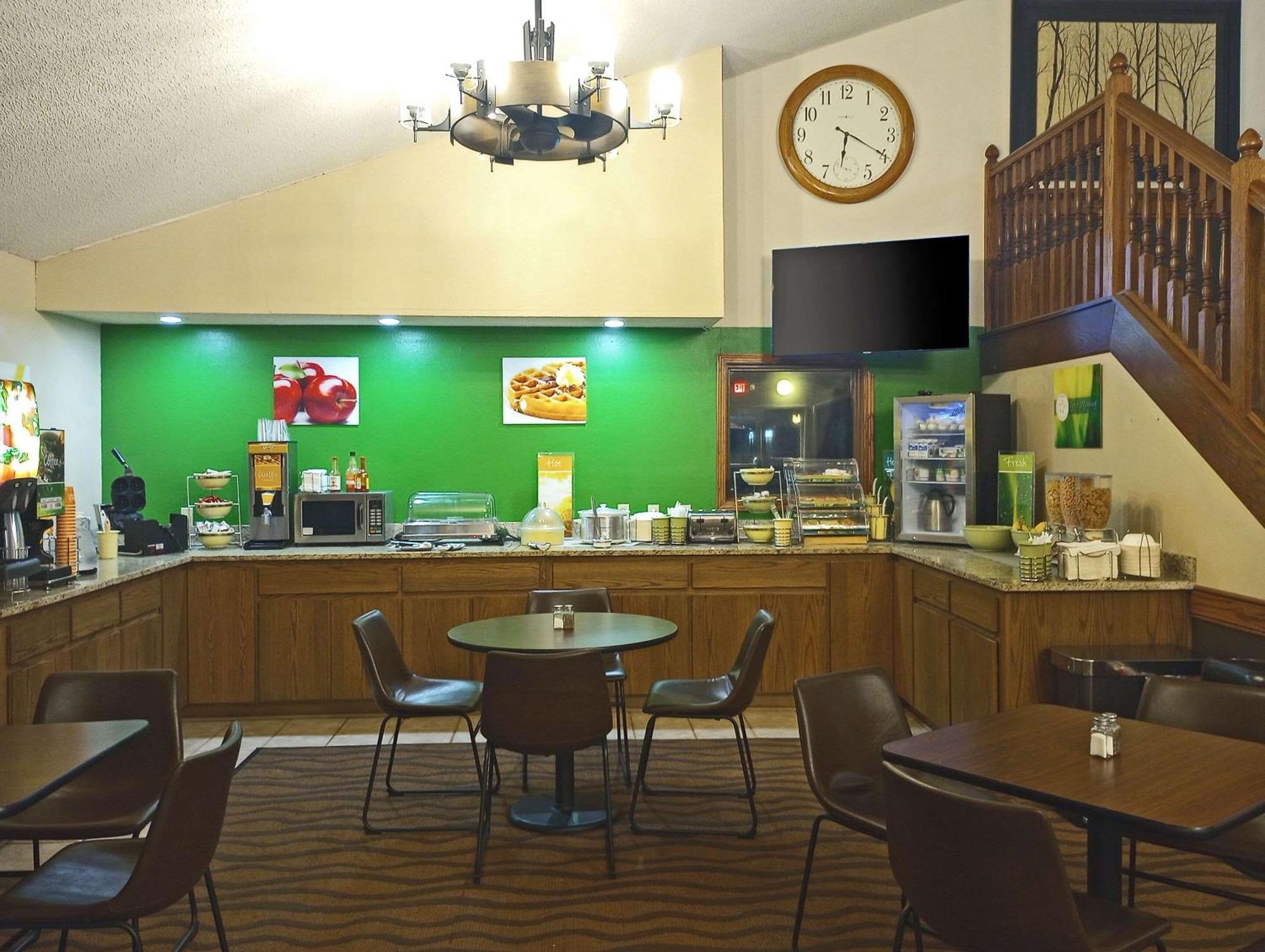 Quality Inn Atchison Εξωτερικό φωτογραφία